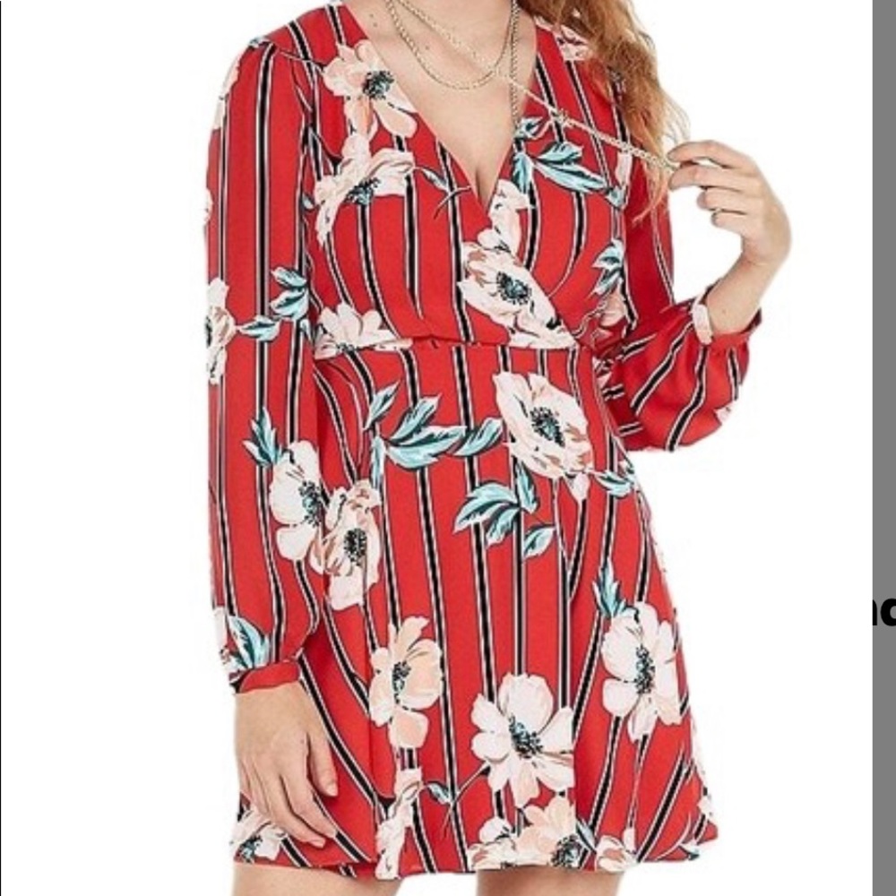 Perfect transitional dress. Beautiful long sleeve flowy dress. S-Small - Picture 7 of 7